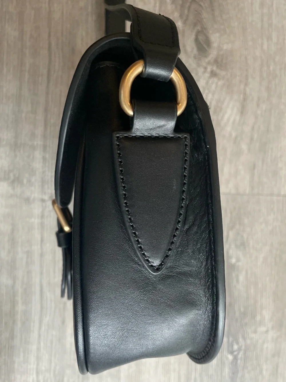 Banana Republic Black Leather Saddle Crossbody Bag Brass Buckle Flap